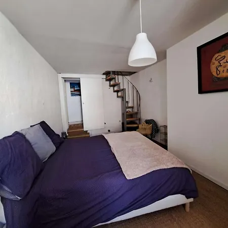 Maison De Village A Avec Ascenseur Et Terrasse Tropezienne - Fr-1-326-850 * Марсейан