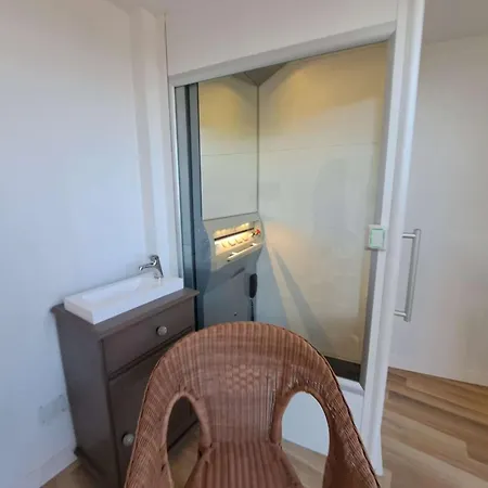 Maison De Village A Avec Ascenseur Et Terrasse Tropezienne - Fr-1-326-850 Semesterbostad *
