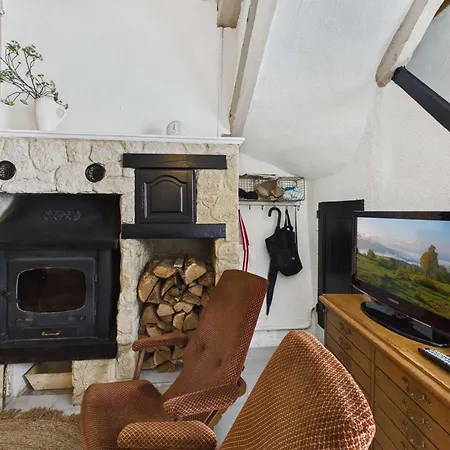 Semesterbostad Maison De Village A Avec Ascenseur Et Terrasse Tropezienne - Fr-1-326-850 *