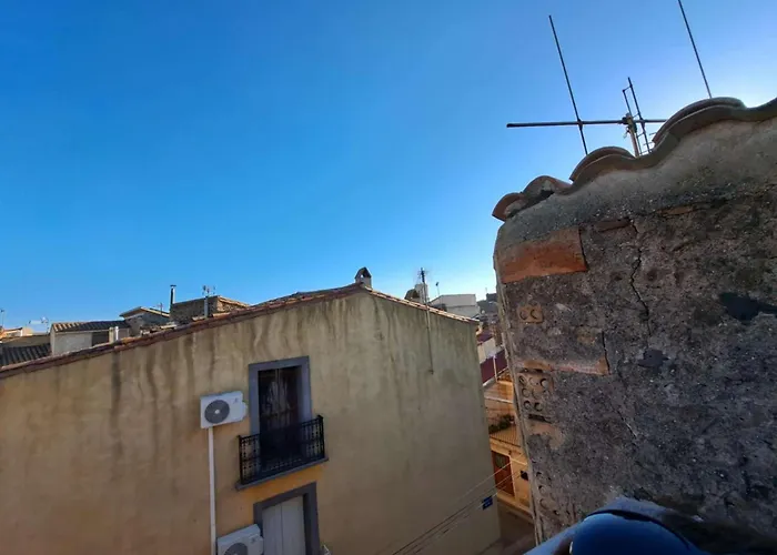 Casa de Férias Maison De Village à Avec Ascenseur Et Terrasse Tropézienne - Fr-1-326-850 *