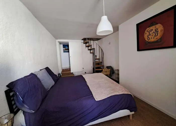 Maison De Village à Avec Ascenseur Et Terrasse Tropézienne - Fr-1-326-850 * Marseillan (Herault)